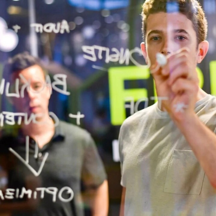 unsplash-image-s8HyIEe7lF0